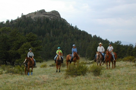 horsebackriding in the mountains