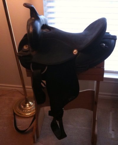 Kid's western saddle